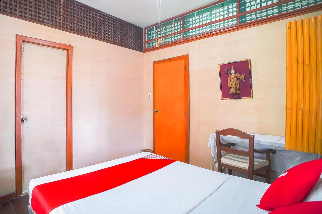 Oyo 775 Star Cove Bed And Breakfast Calaca Екстериор снимка